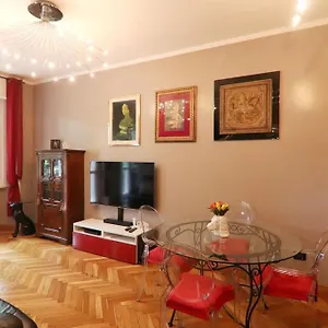  Appartamento La Dolce Luxury Apartment-via Solari