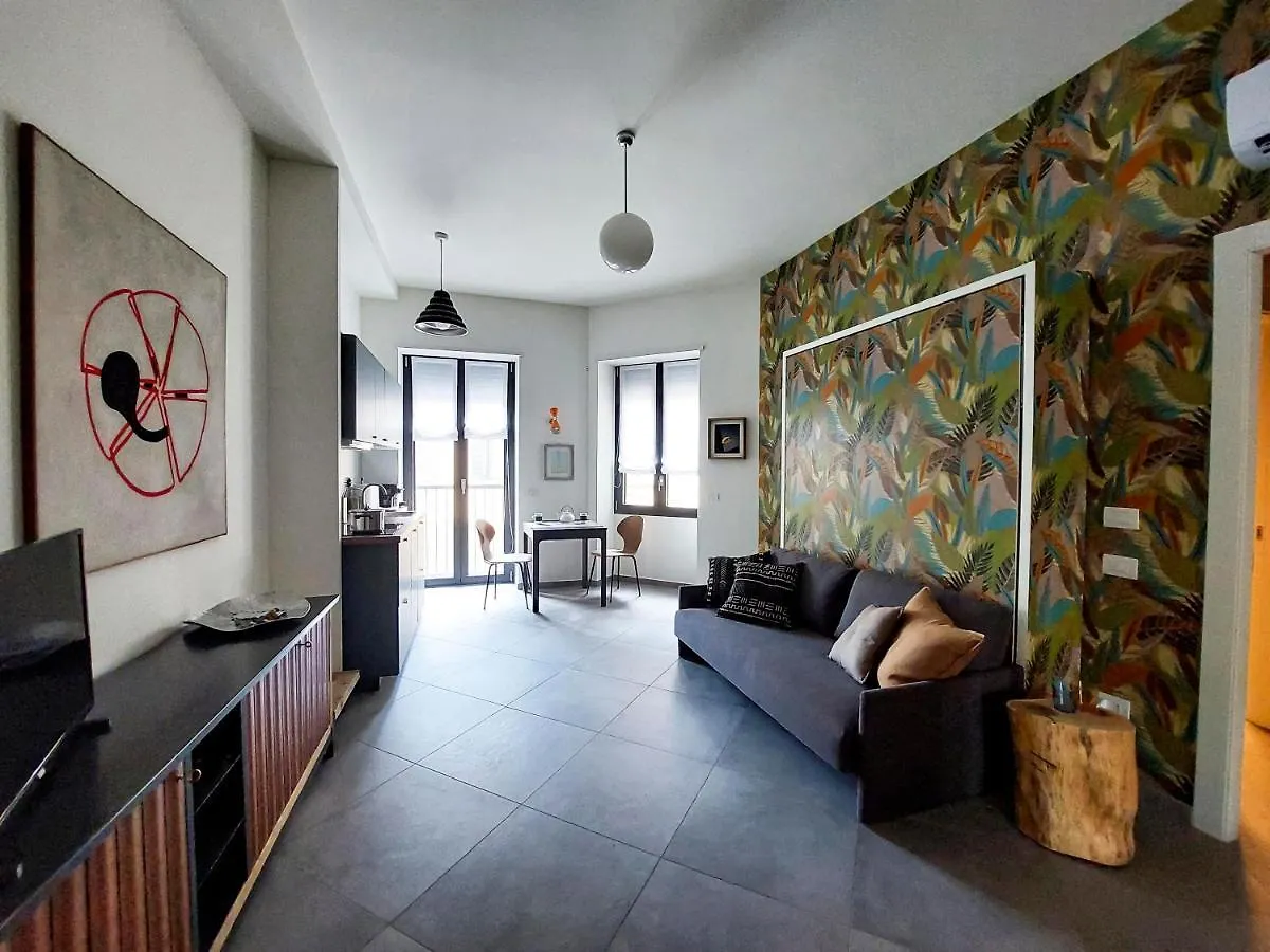 Appartamento Little Nest Cenisio Monumentale Milano